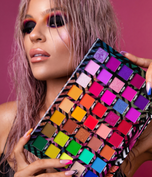 Carnival III Paleta Love Tahiti de BPerfect x Stacey Marie