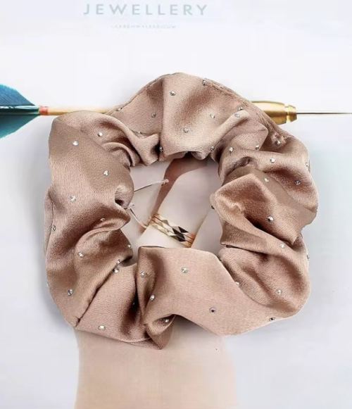 Scrunchies Metalizados con Pedrería