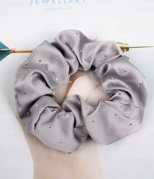 Scrunchies Metalizados con Pedrería